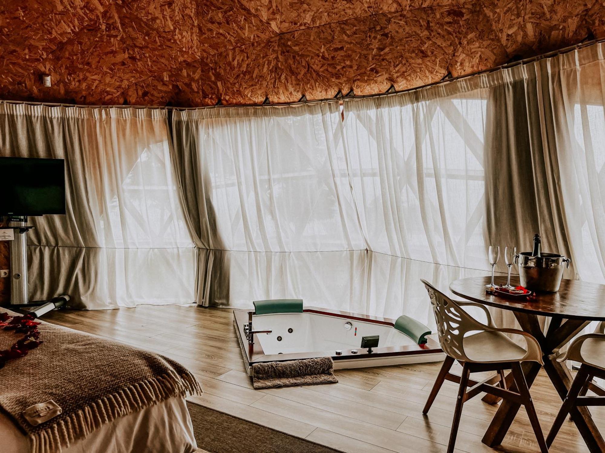 Natura Glamping Alcongosta Luaran gambar