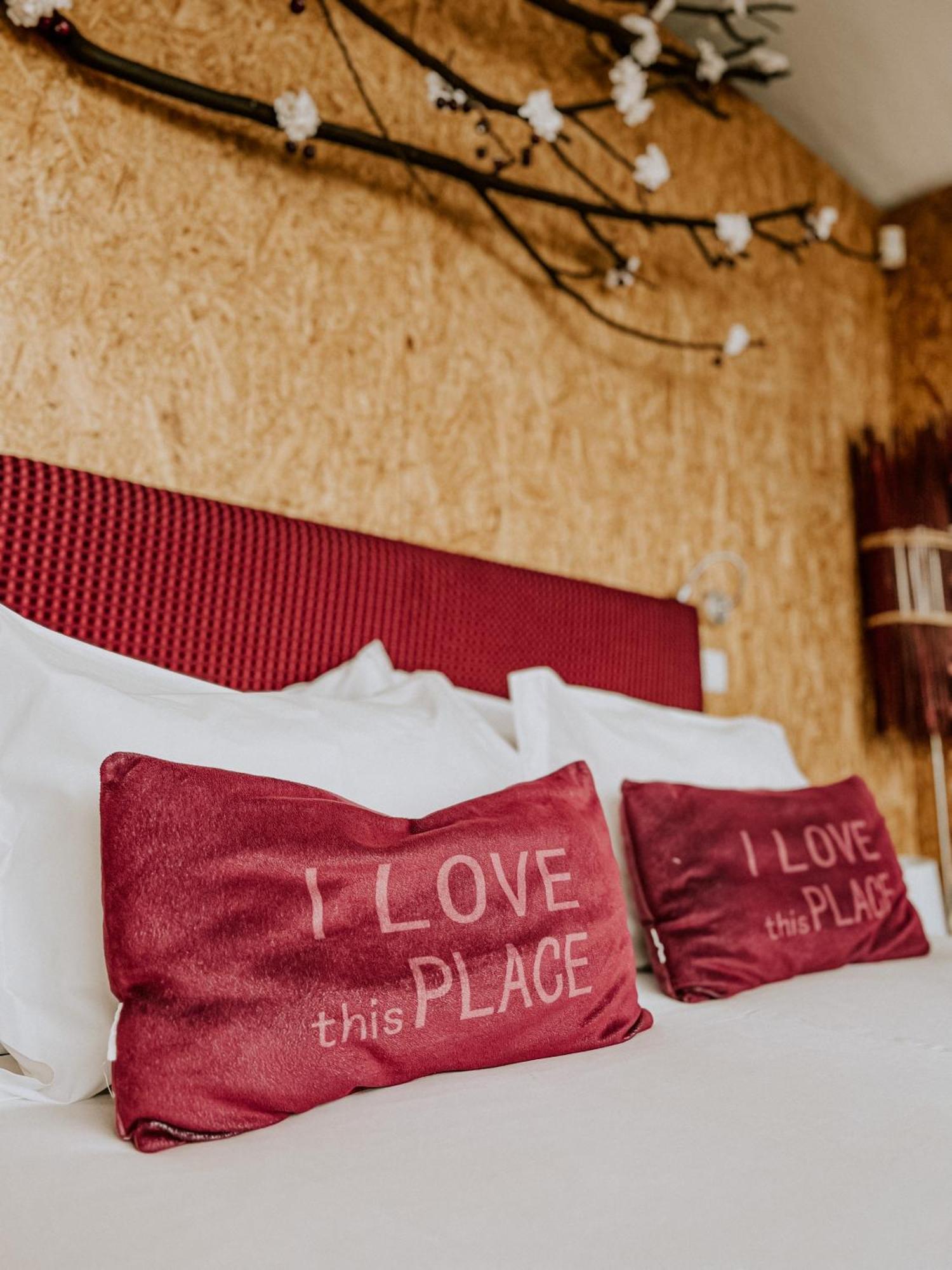 Natura Glamping Alcongosta Luaran gambar