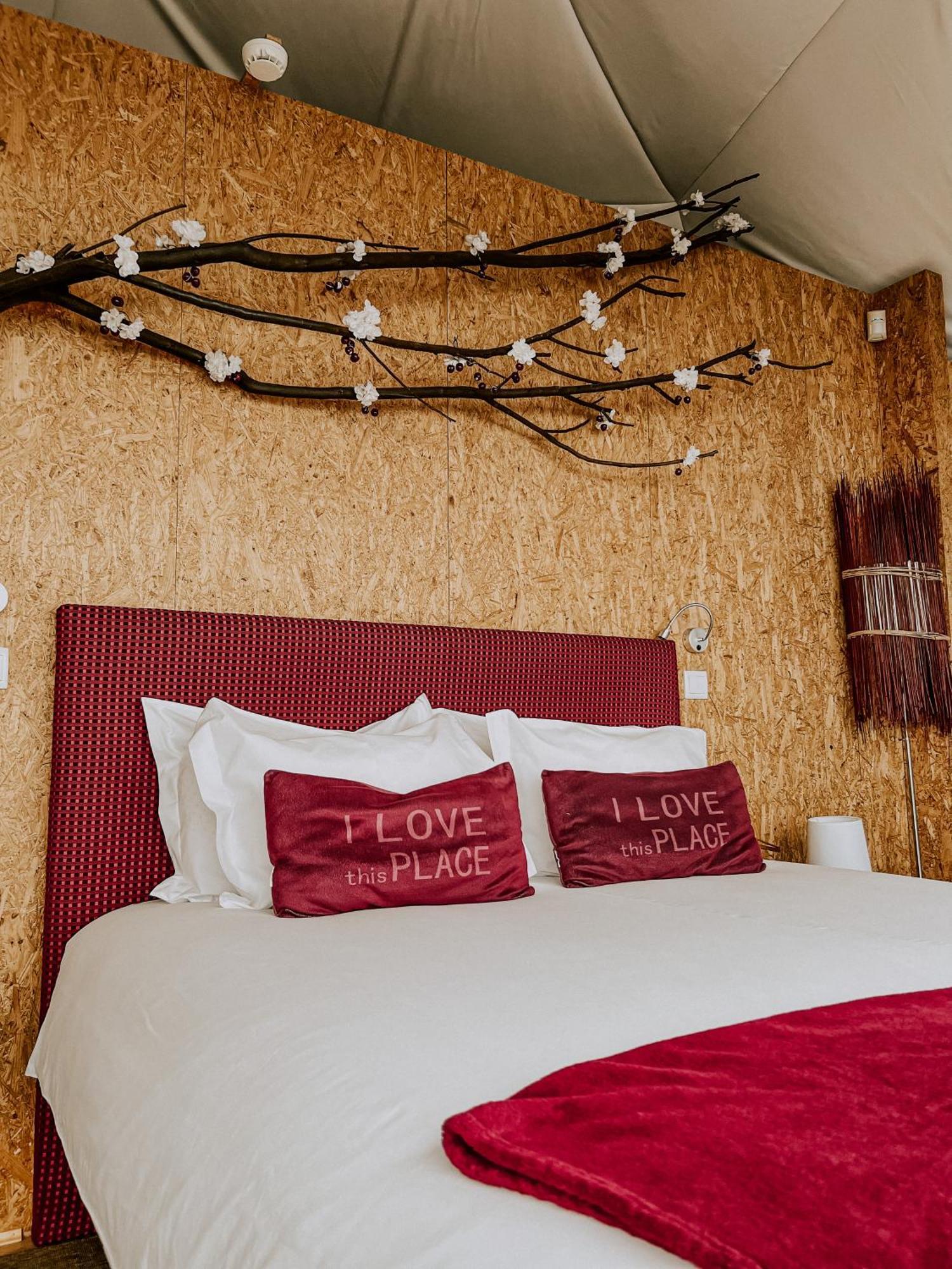 Natura Glamping Alcongosta Luaran gambar